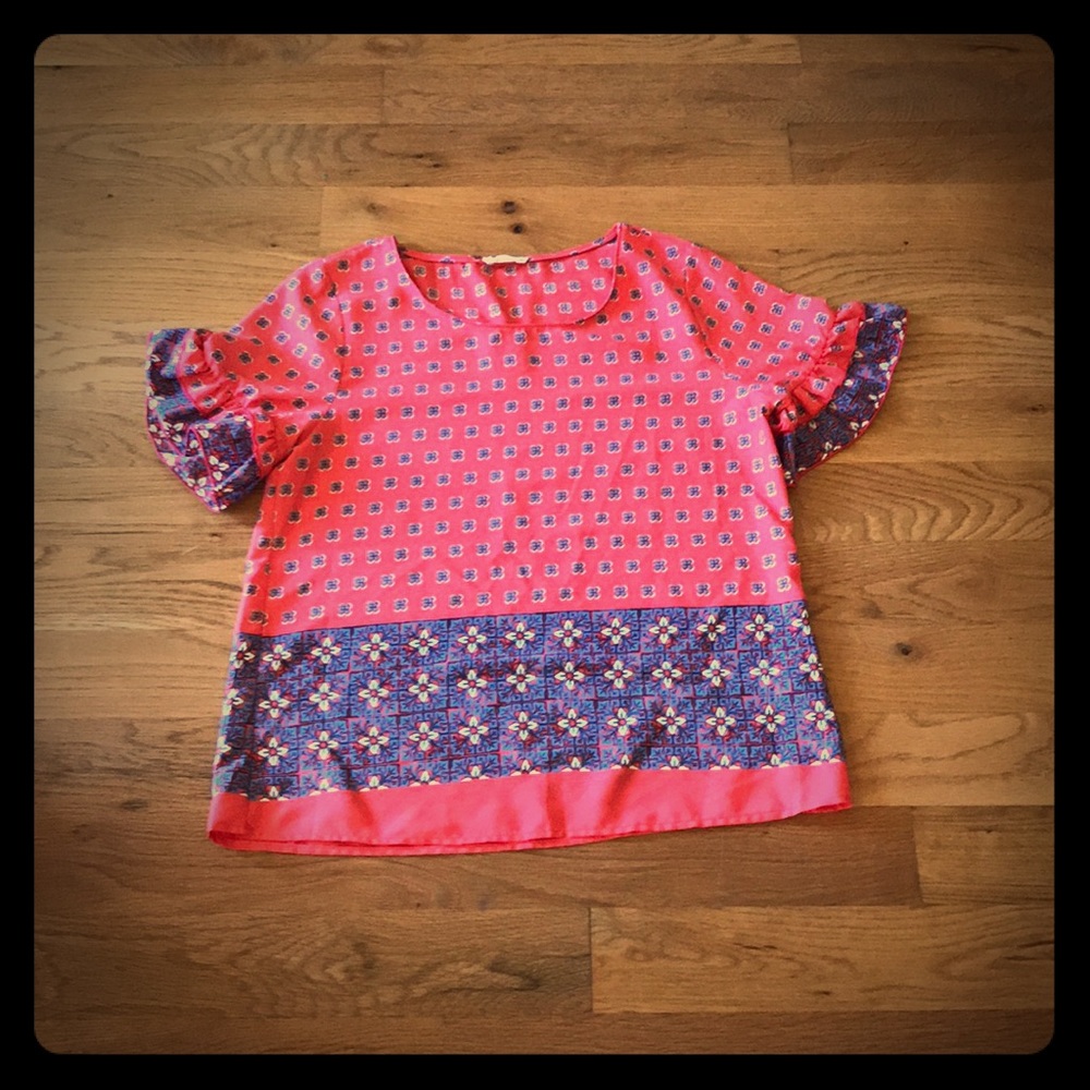 NWOT! Women’s Les Amis Size M Patterned Shirt